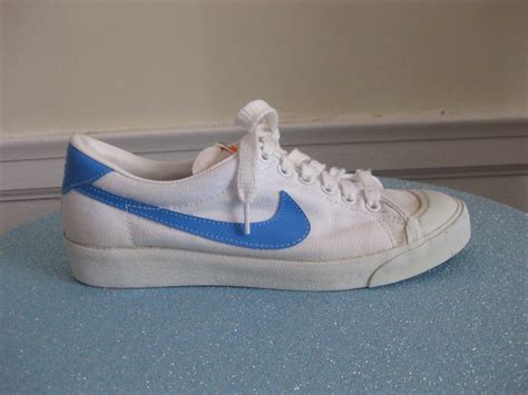 retro canvas nike shoes